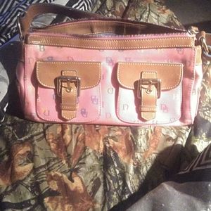 pink Dooney & Bourke purse